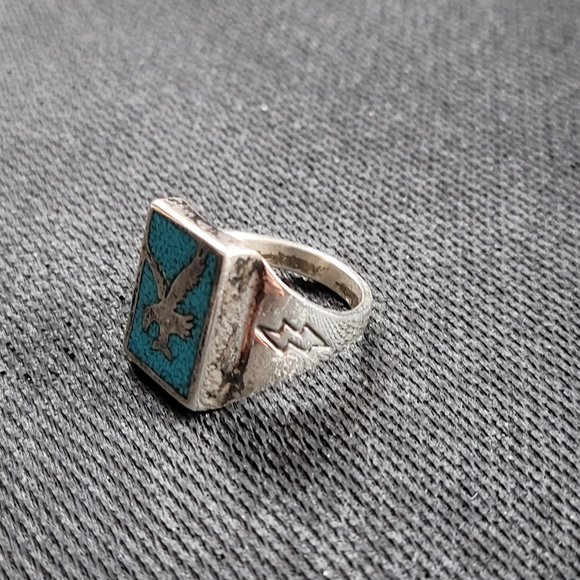Turquoise and Silver Ring - Picture 2 of 5
